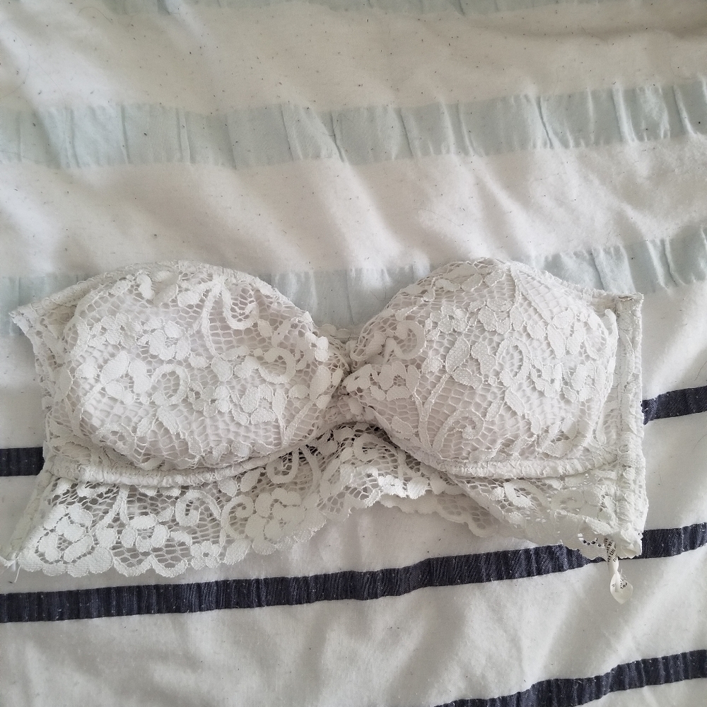 white strapless lace bra